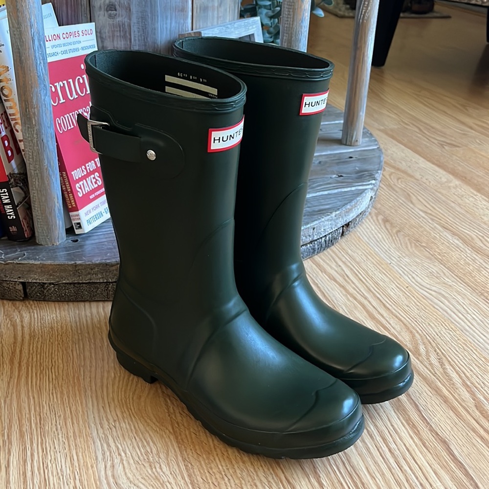 Women's Original Hunter Short Rain Boots in Hunter Green